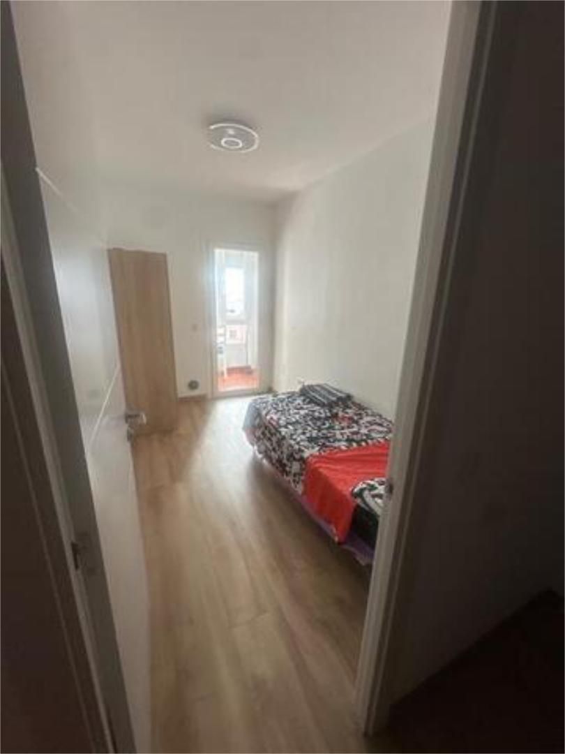 Flat to share in Arxiduc