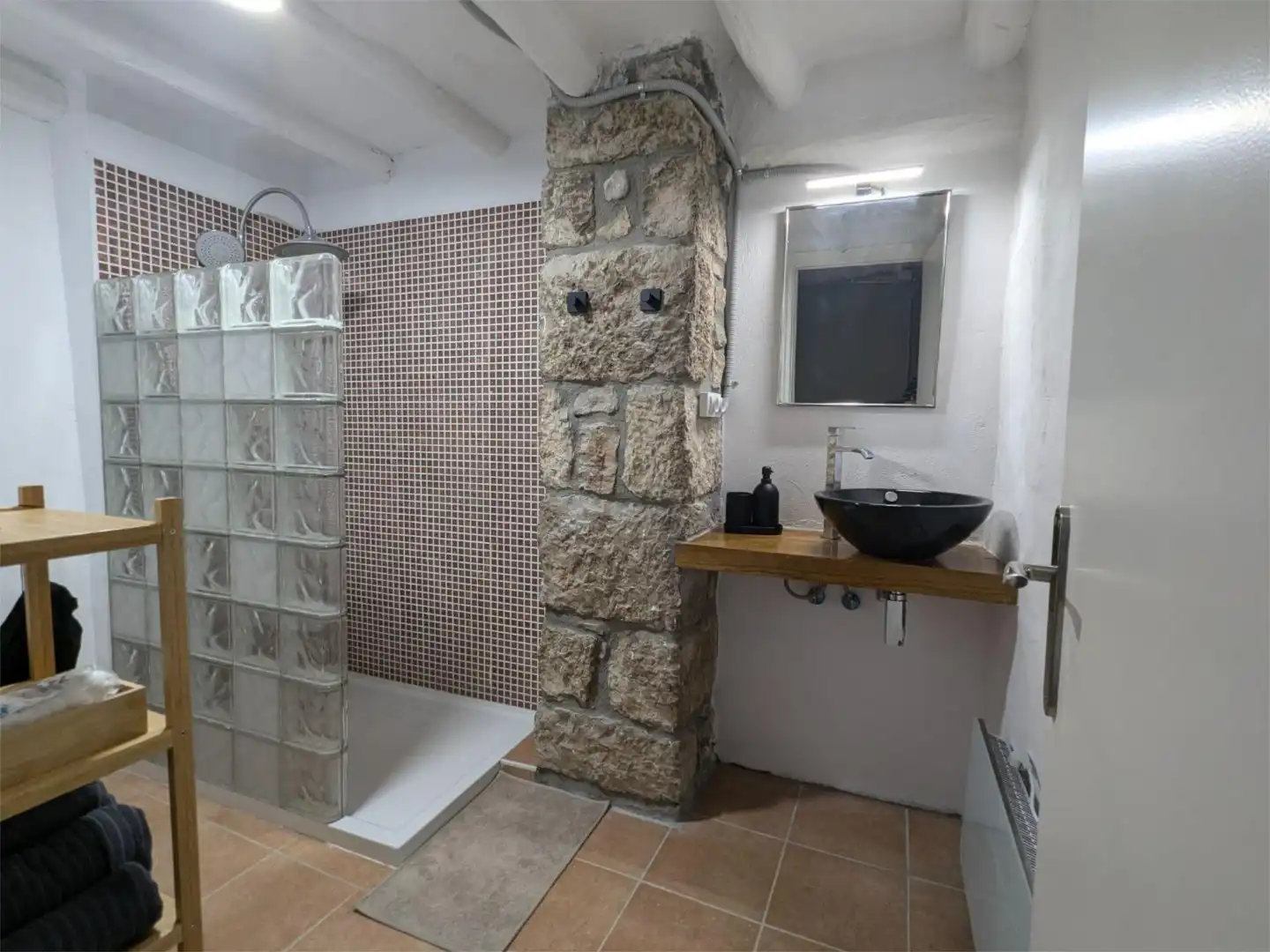 Bathroom of Detached homes for sale in Velilla de Cinca  with Heating, Private garden and Parquet flooring