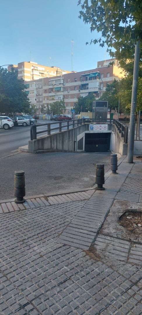 Parking of Garage to rent in Leganés