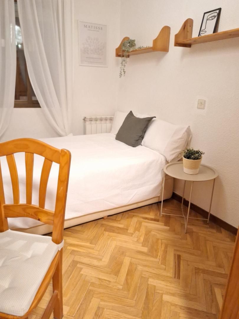 Flat to share in Calle de Yugoslavia, 6, El Carrascal