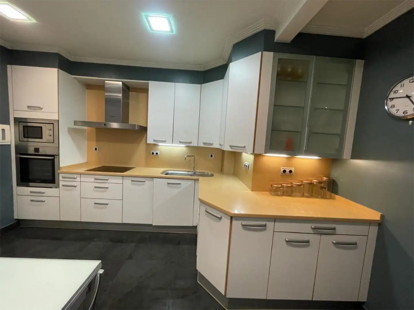 Kitchen of Flat for sale in Bilbao   with Heating, Parquet flooring and Terrace