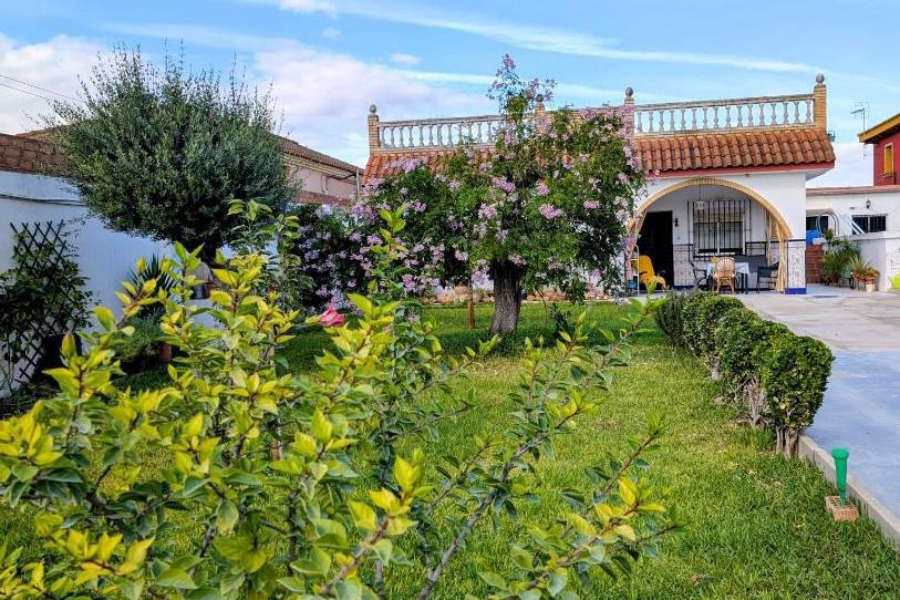 Casa o xalet en venda a Calle B, 36, La Hacienda - Nueva Andalucía, Sevilla - imatge 1 Foto 1 de Casa o xalet en venda a Calle B, 36, La Hacienda - Nueva Andalucía, Sevilla