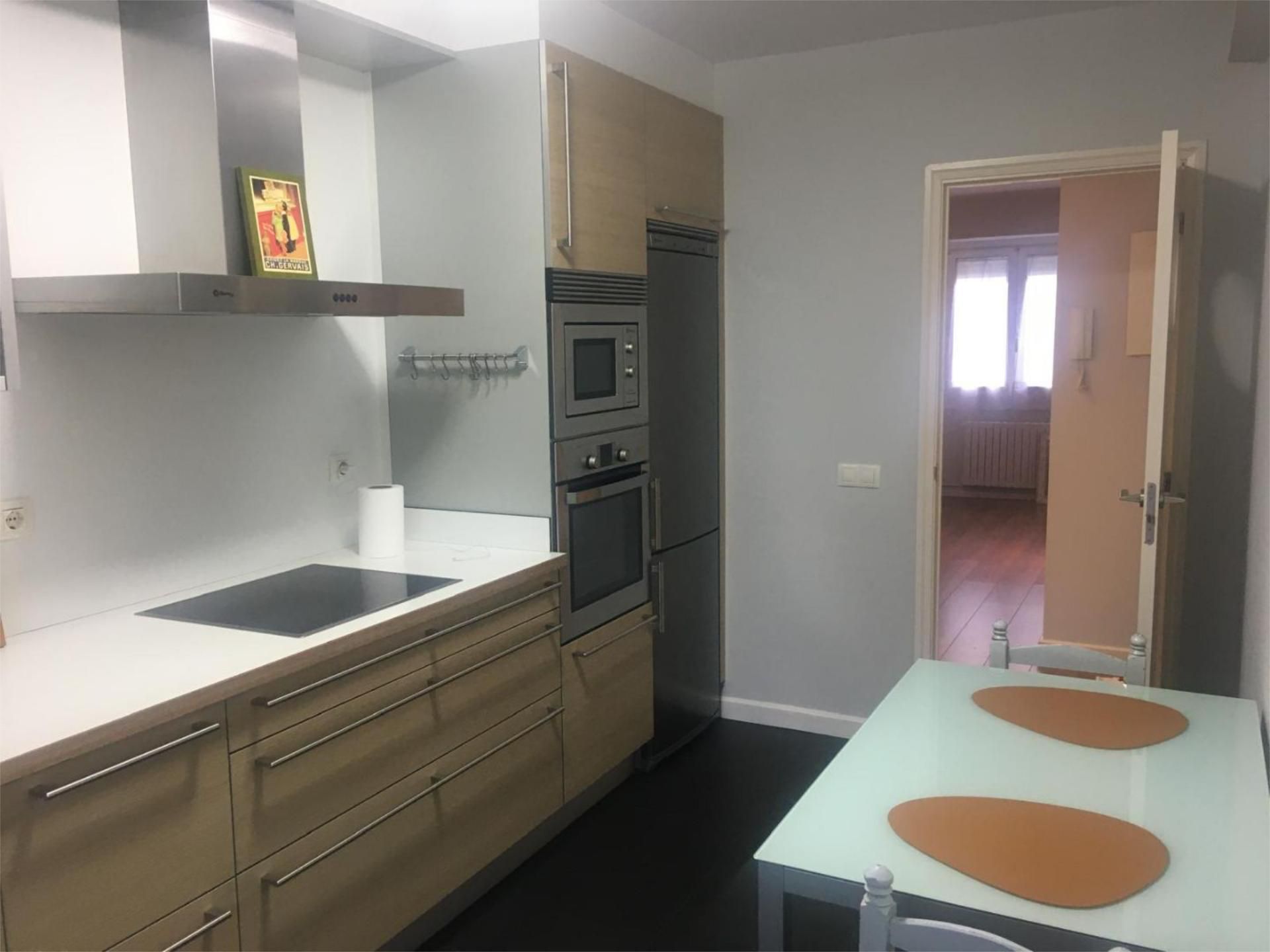 Kitchen of Flat for sale in Santiago de Compostela 