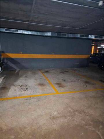 Garaje en Alquiler en Cementiri Vell