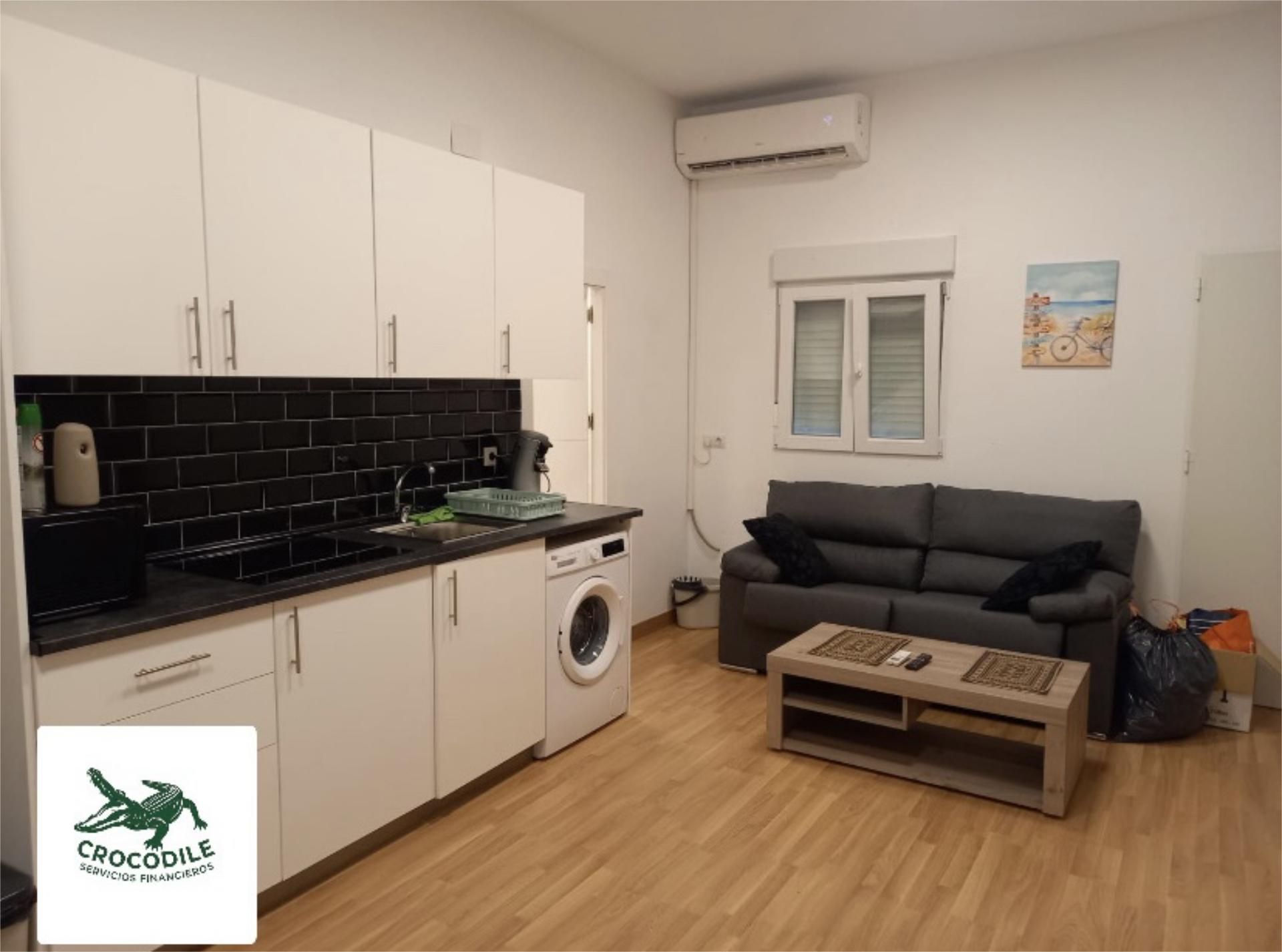 Pis de lloguer a Paseo Santa María del Aguila, 53, Santa María del Águila Sala d'estar de Pis de lloguer en El Ejido amb Aire condicionat, Calefacció i Moblat