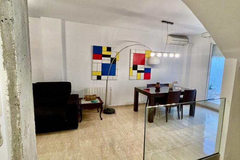 Casa adosada en venda a Carrer Sèquia de Mestalla, 2, Aldaia, Valencia - imatge 1 Foto 1 de Casa adosada en venda a Carrer Sèquia de Mestalla, 2, Aldaia, Valencia