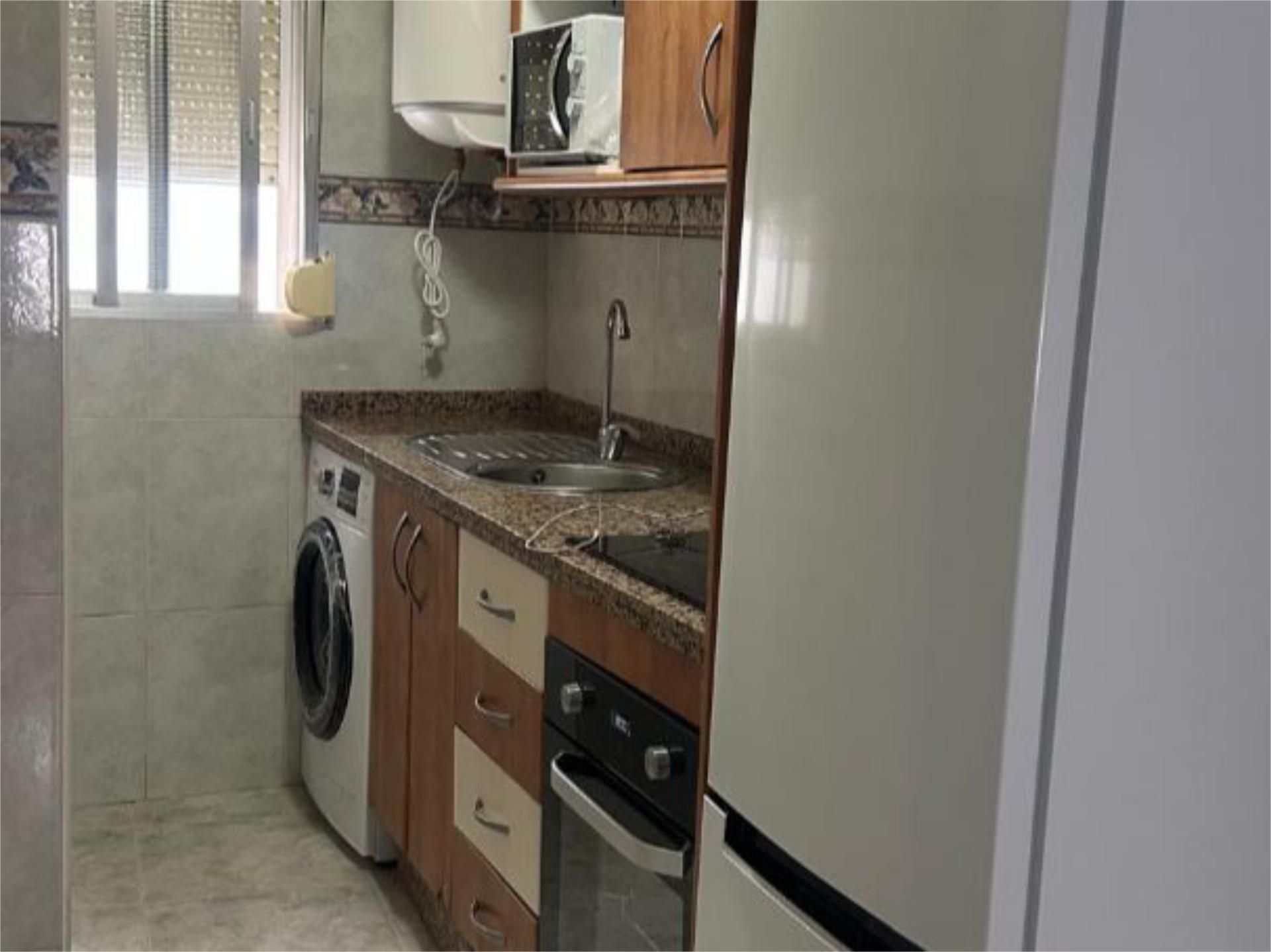 Pis de lloguer a Calle Nieves Viejas, 12, Sta. Marina - San Andrés - San Pablo - San Lorenzo Cuina de Pis de lloguer en Córdoba Capital amb Aire condicionat