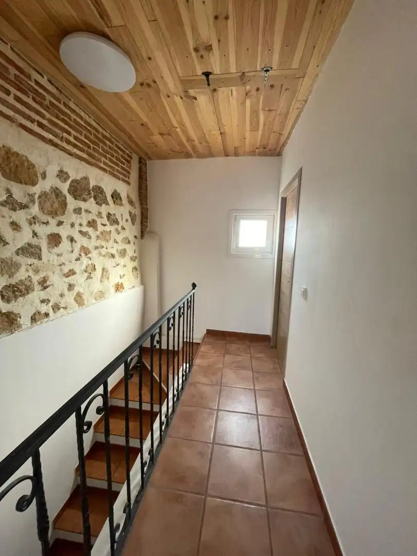 Casa o chalet en venta en Villastar con Calefacción, Jardín privado y Balcón