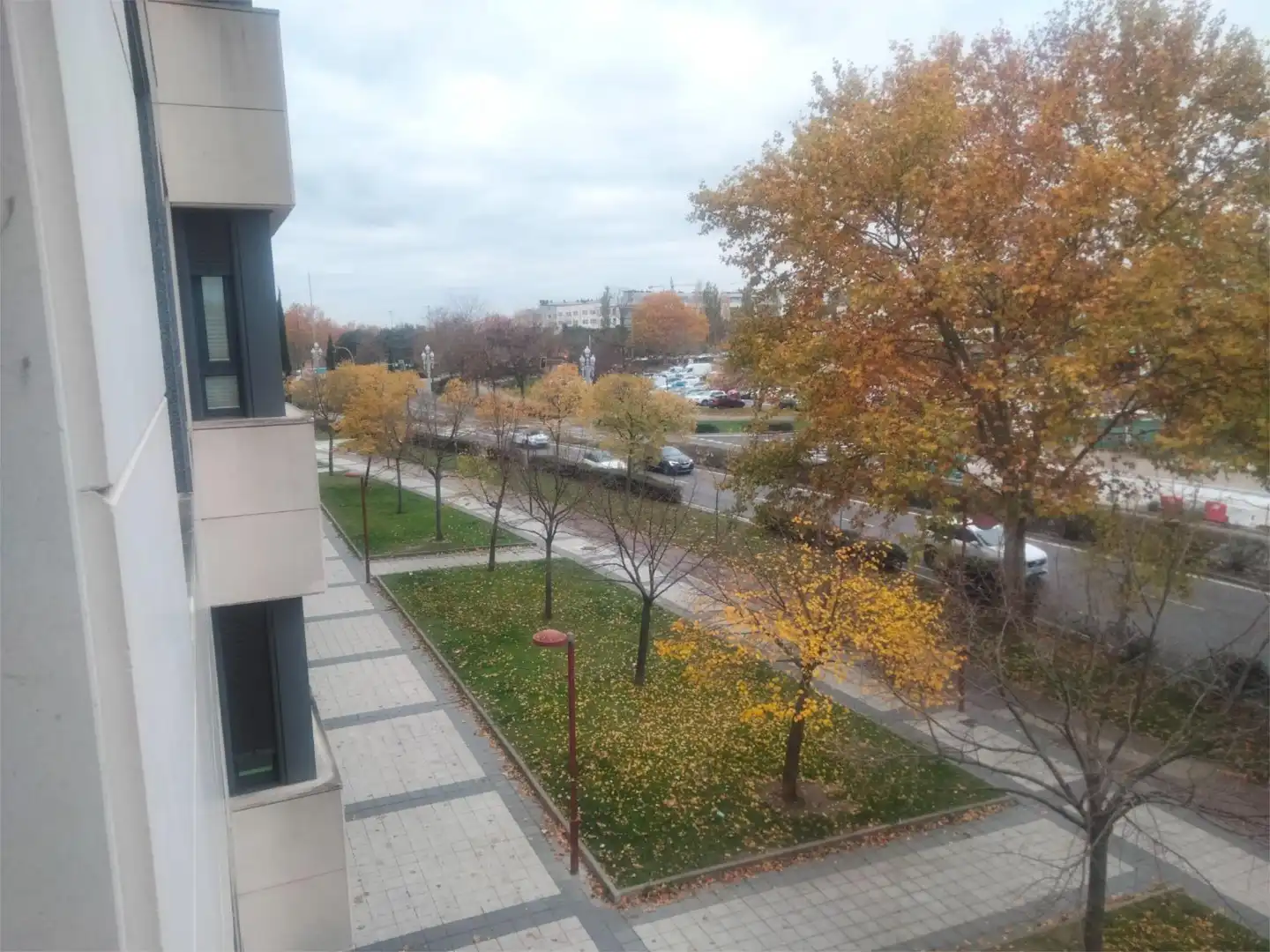 Piso en venta en Paseo de Zorrilla, 155, La Rubia Vista exterior de Piso en venta en Valladolid con Calefacción, Jardín privado y Parquet