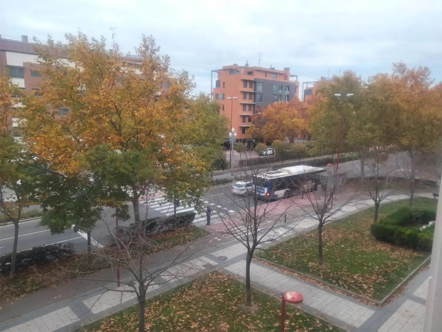Piso en venta en Paseo de Zorrilla, 155, La Rubia Vista exterior de Piso en venta en Valladolid con Calefacción, Jardín privado y Parquet