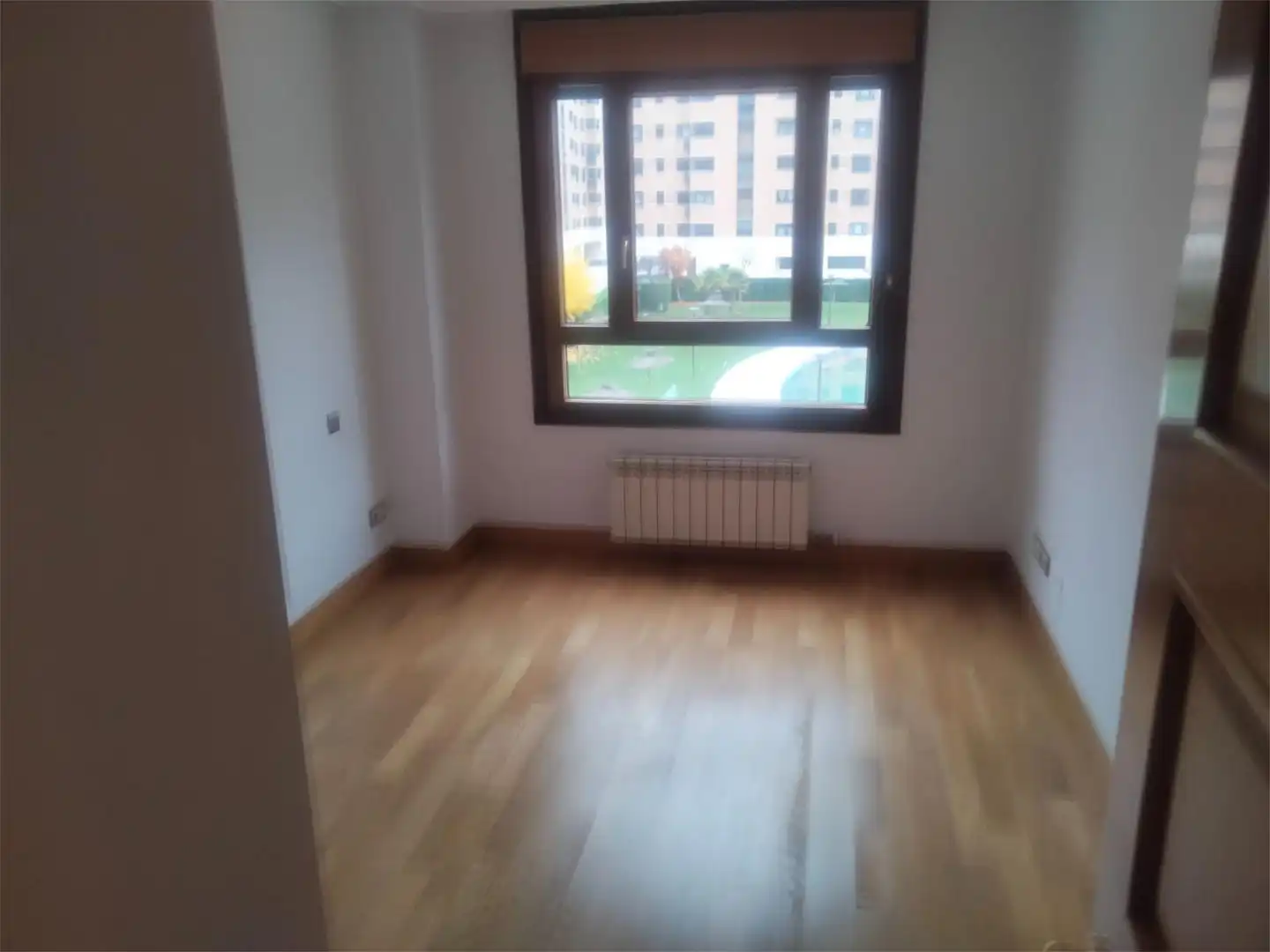 Piso en venta en Paseo de Zorrilla, 155, La Rubia Habitación de Piso en venta en Valladolid con Calefacción, Jardín privado y Parquet