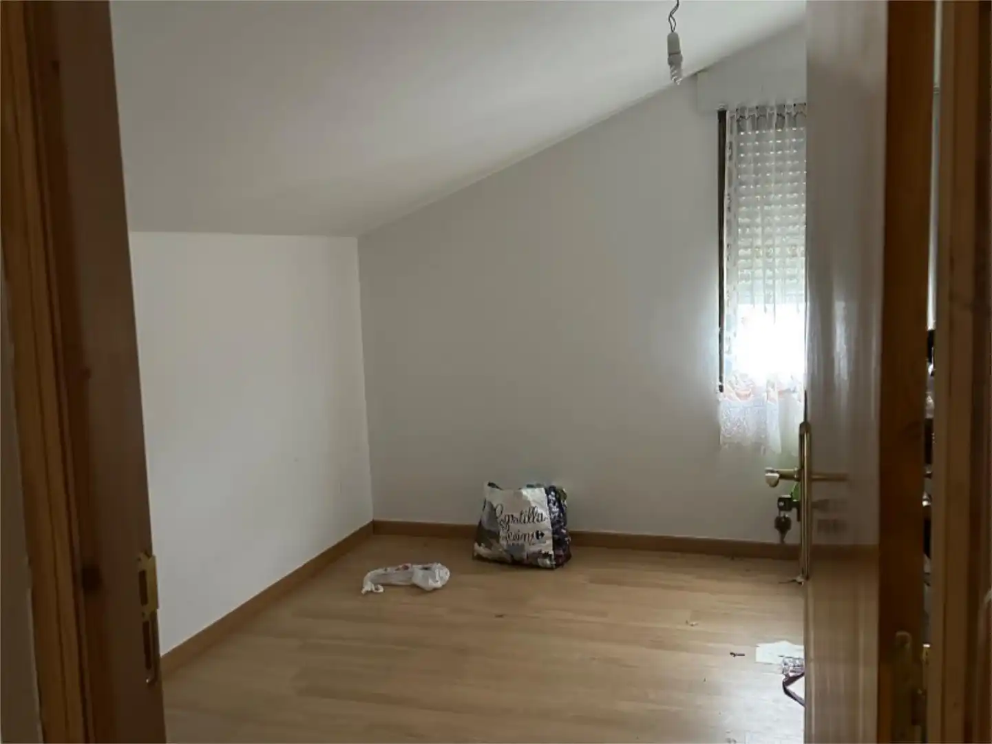 Houses for sale in Calle Plinio el Viejo, 12, Cacabelos Bedroom of Houses for sale in Cacabelos with Balcony