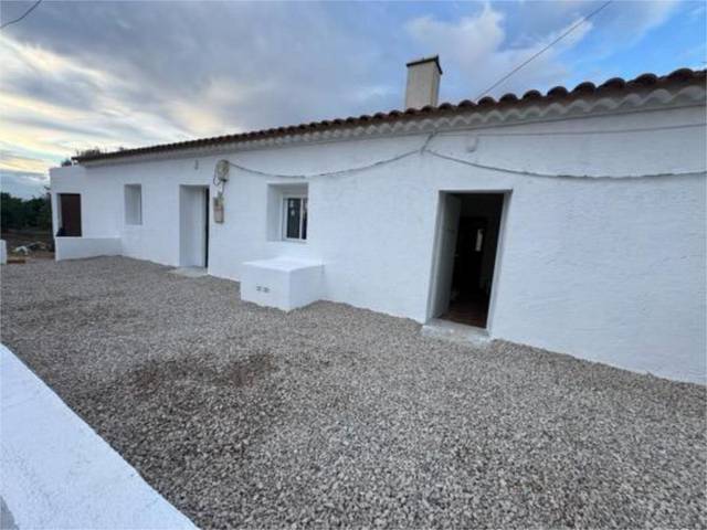 Casa-chalet en Alquiler en Purias