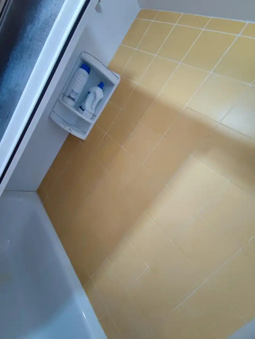 Baño de Piso en venta en Lucena con Aire acondicionado, Calefacción y Trastero