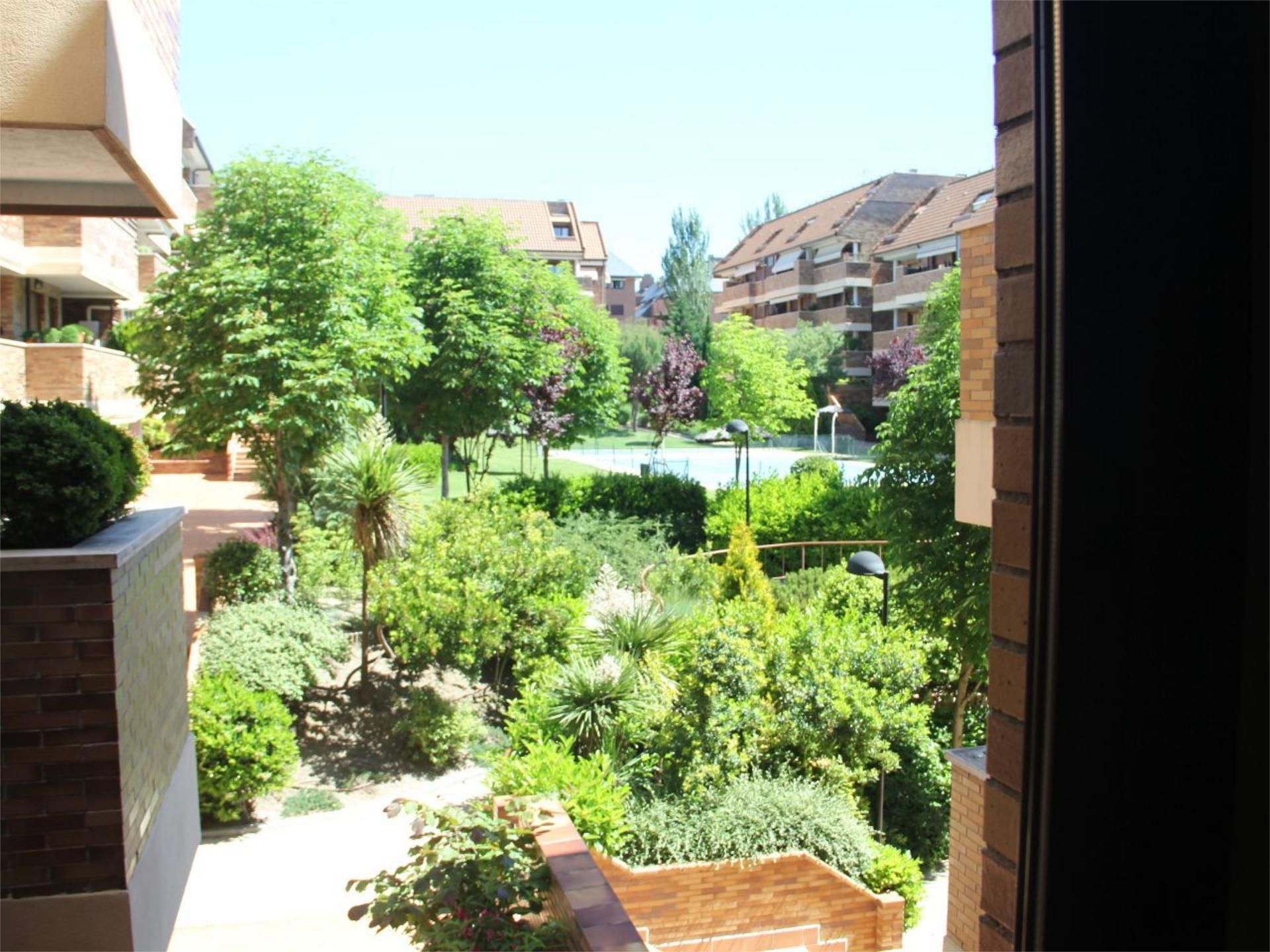 Flat to rent in Calle Enrique Granados, Norte