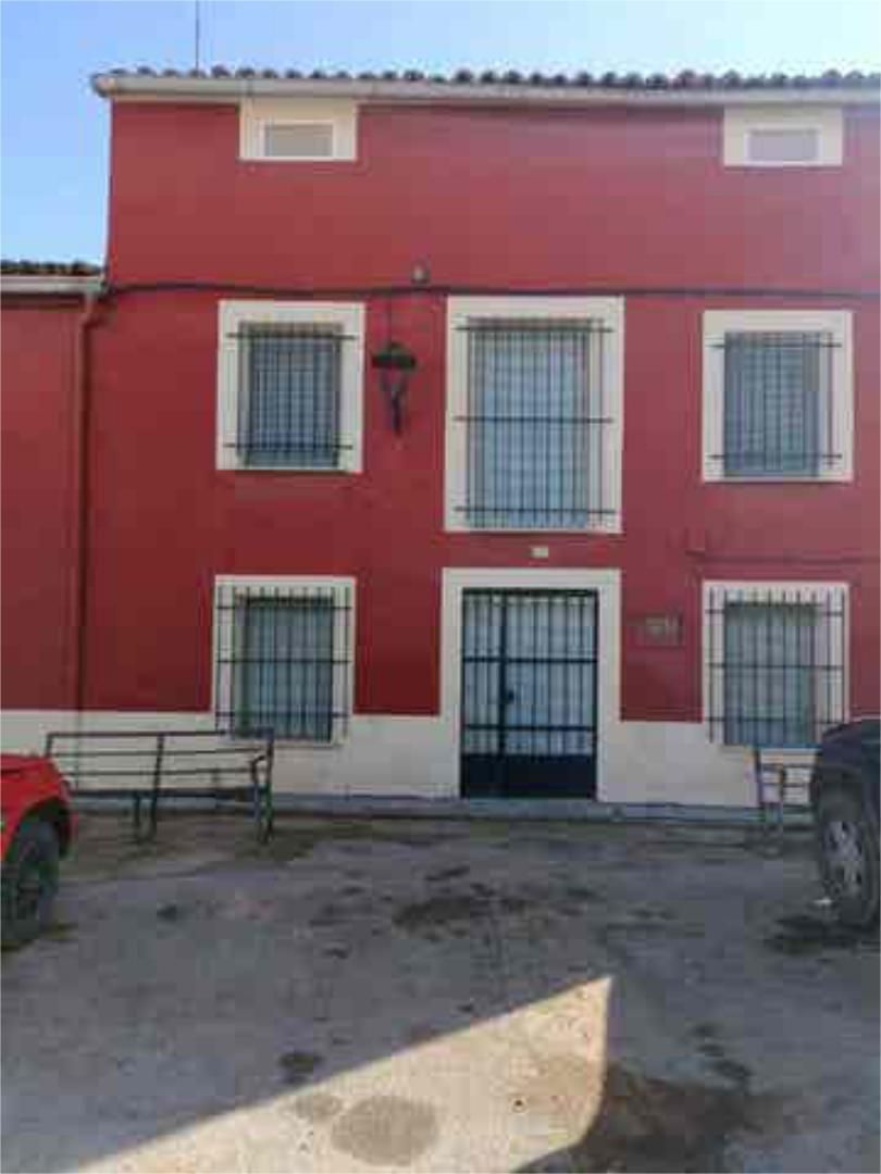 Vista exterior de Casa o chalet en venta en Canalejas del Arroyo