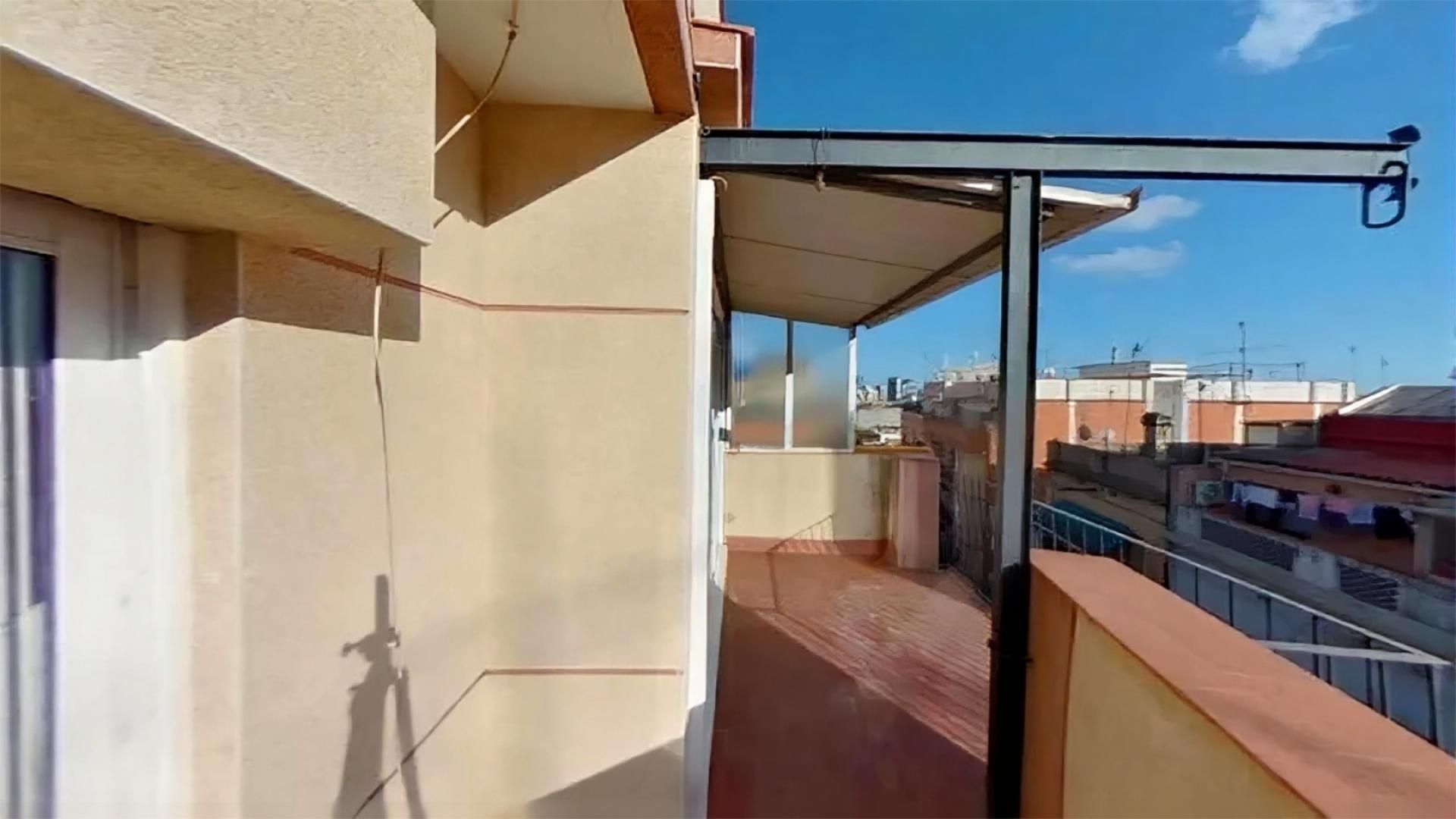 Flat for sale in Passatge D'oliveras, 31, La Torrassa Balcony of Flat for sale in L'Hospitalet de Llobregat with Terrace