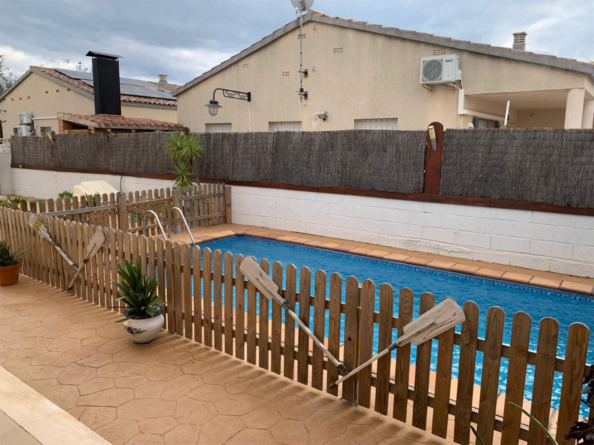 Piscina de Casa o xalet en venda en Deltebre amb Aire condicionat, Terrassa i Piscina