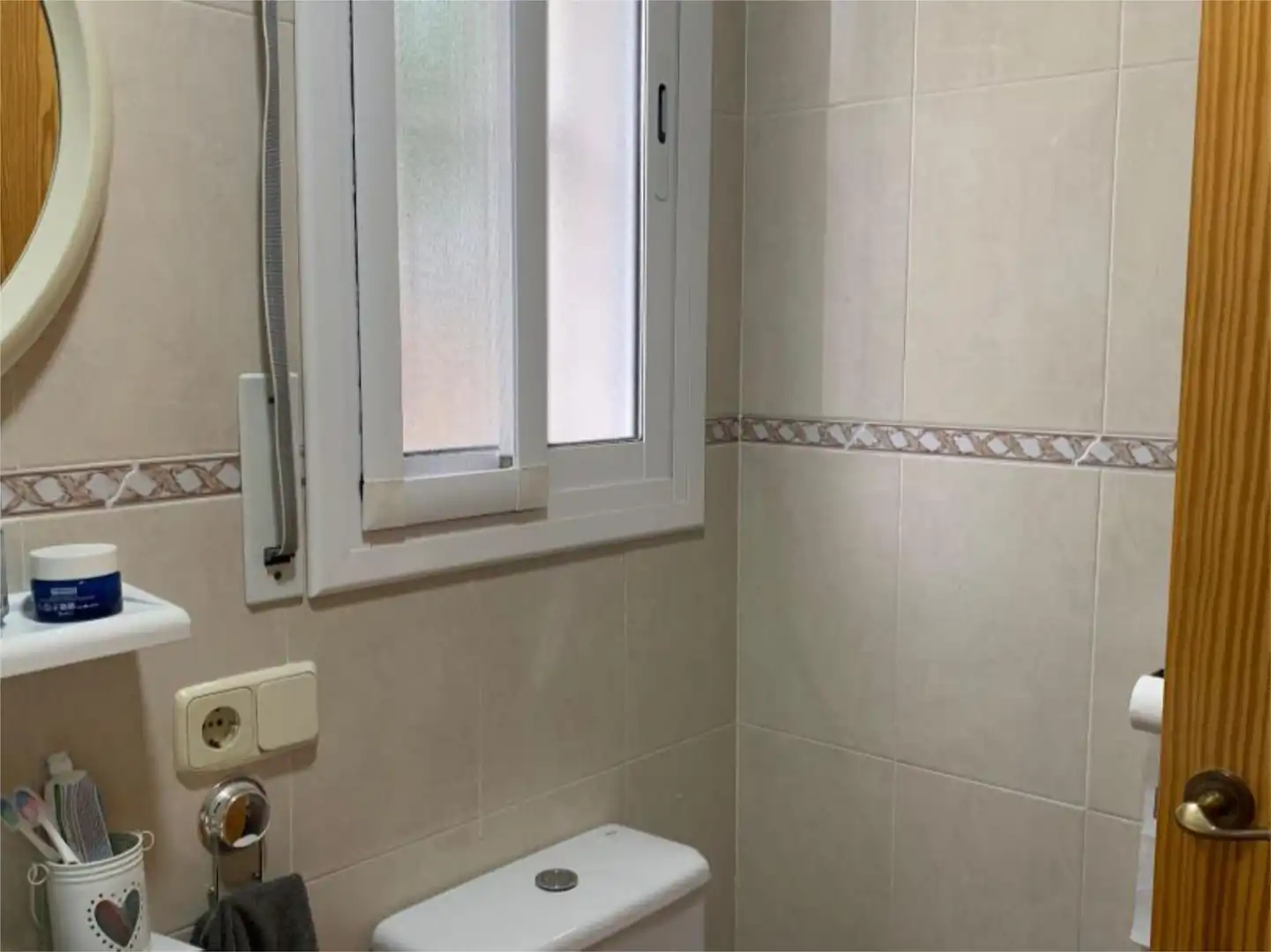 Casa o chalet en venta en Carrer del Flamenc, 9, Deltebre Baño de Casa o chalet en venta en Deltebre con Aire acondicionado, Terraza y Piscina