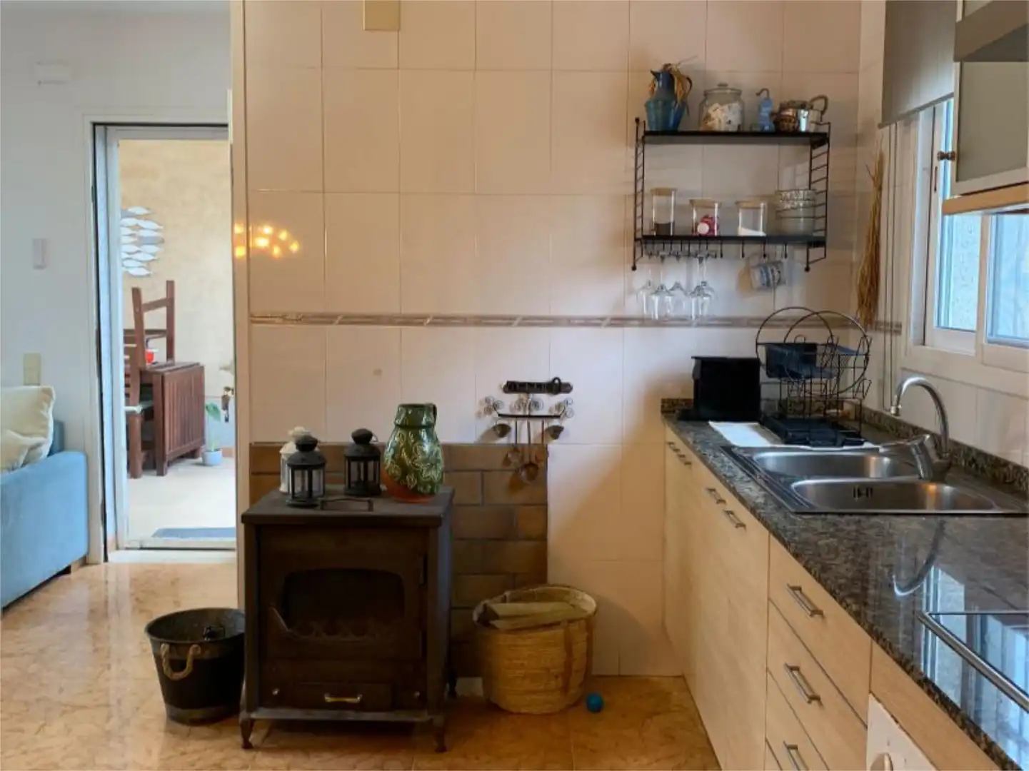 Casa o chalet en venta en Carrer del Flamenc, 9, Deltebre Cocina de Casa o chalet en venta en Deltebre con Aire acondicionado, Terraza y Piscina