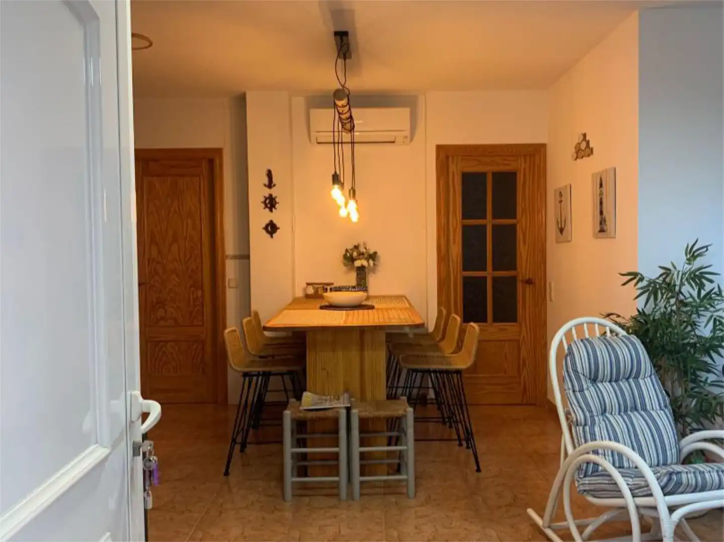 Casa o chalet en venta en Carrer del Flamenc, 9, Deltebre Comedor de Casa o chalet en venta en Deltebre con Aire acondicionado, Terraza y Piscina
