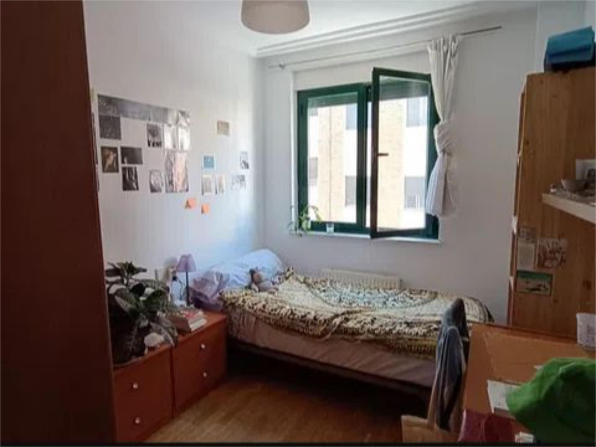 Flat to rent in Calle Fernando de Rojas, 44, Salesas Bedroom of Flat to rent in Salamanca Capital with Heating, Furnished and Community parking