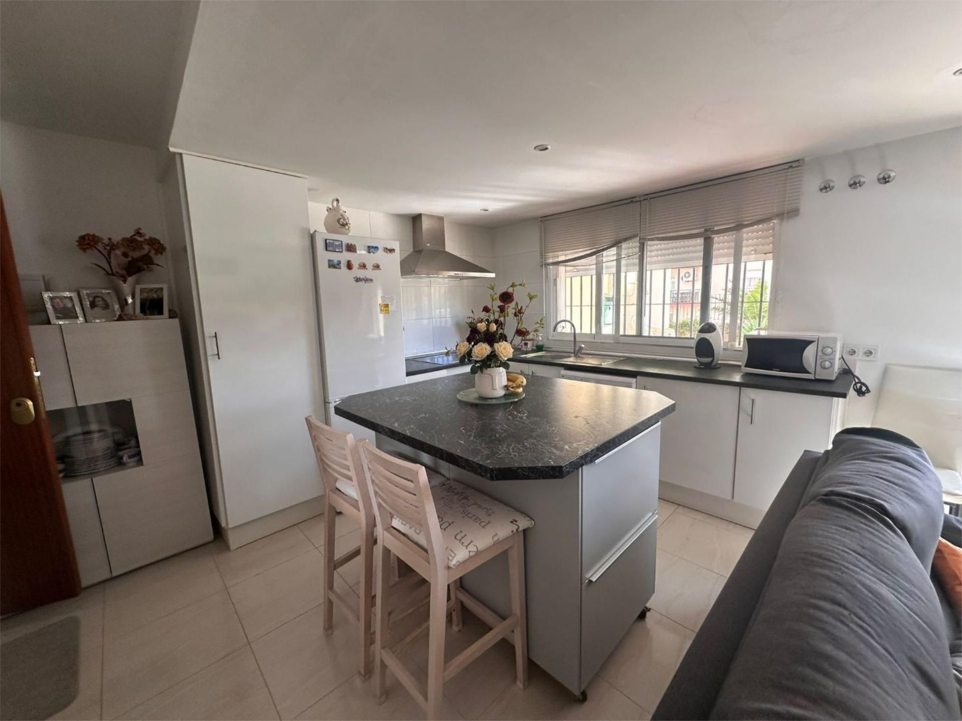 Kitchen of Flat for sale in Fuengirola  with Air Conditioner and Swimming Pool