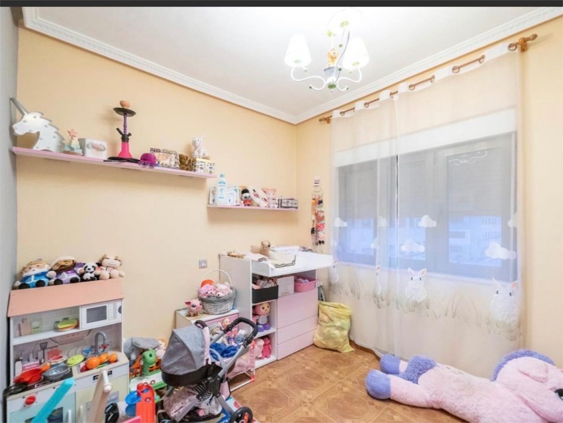 Flat for sale in Barriada Primero de Mayo, 11, Laviana Bedroom of Flat for sale in Laviana with Furnished