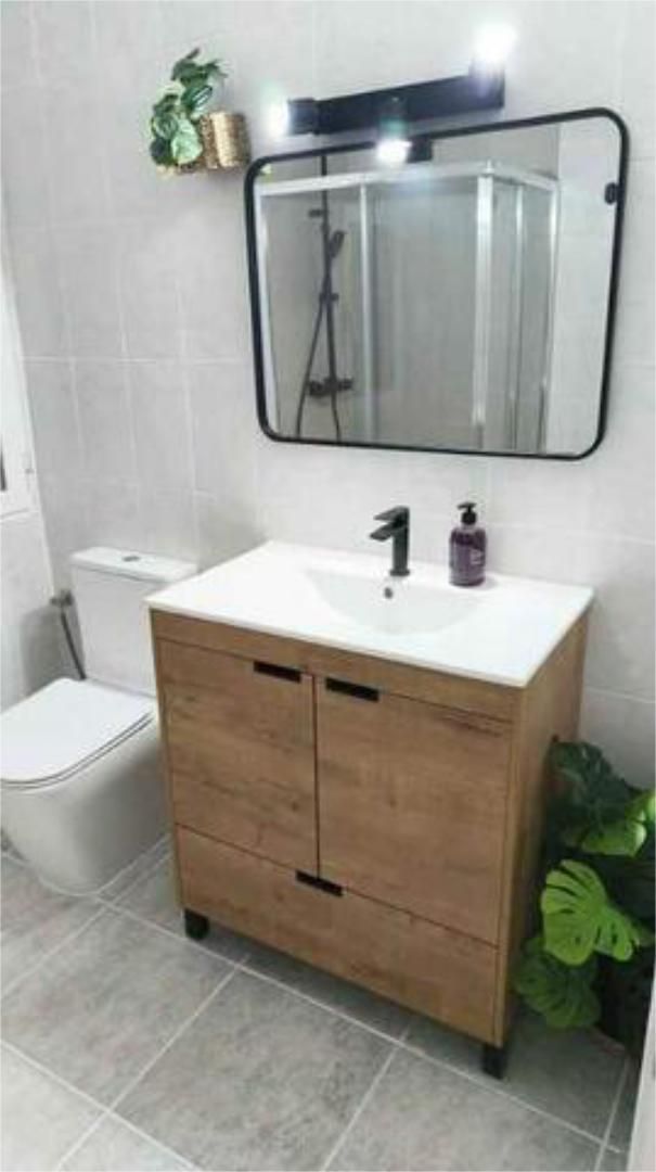 Bathroom of Flat for sale in Zamora Capital   with Terrace and Furnished