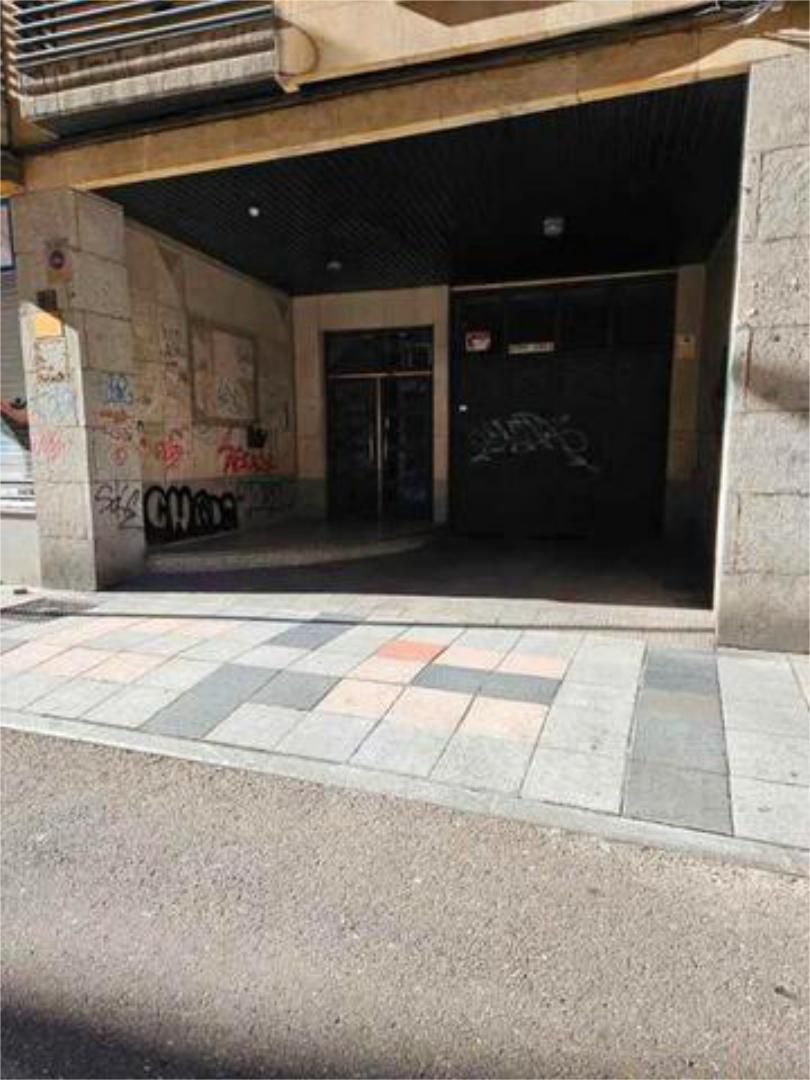 Exterior view of Garage to rent in Salamanca Capital