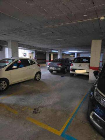 Garaje en Alquiler en El Molinillo - Capuchinos