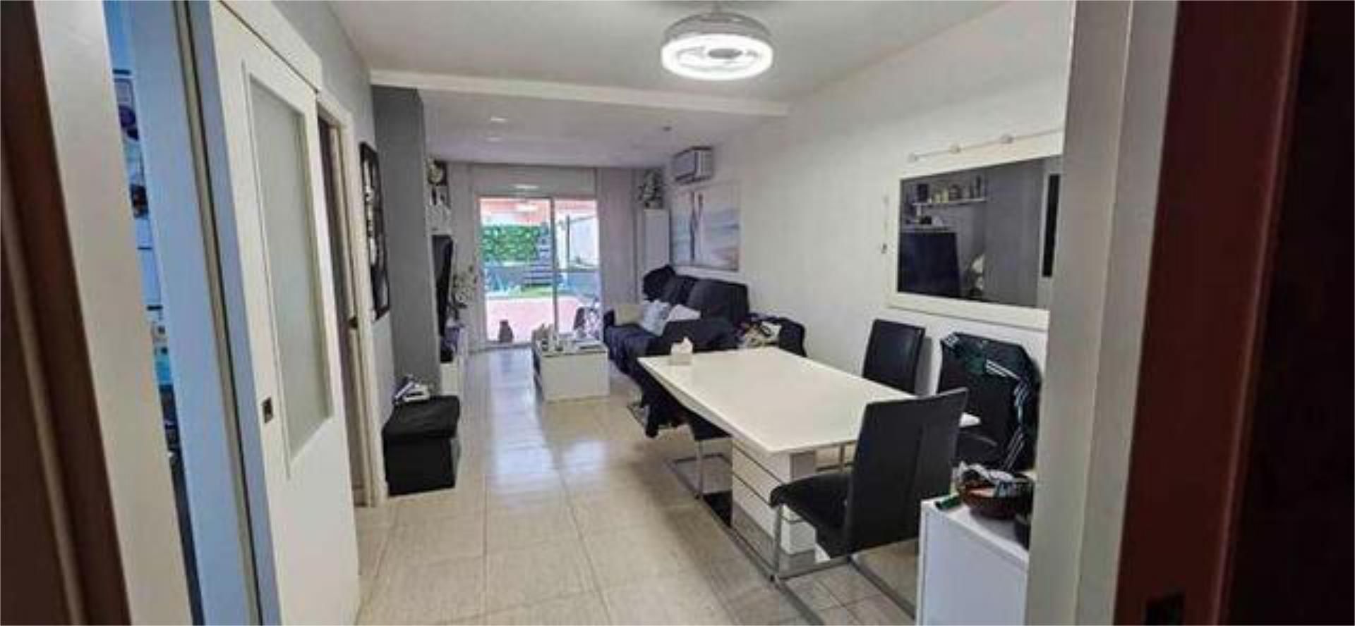 Living room of Flat for sale in Móra d'Ebre  with Terrace and Swimming Pool