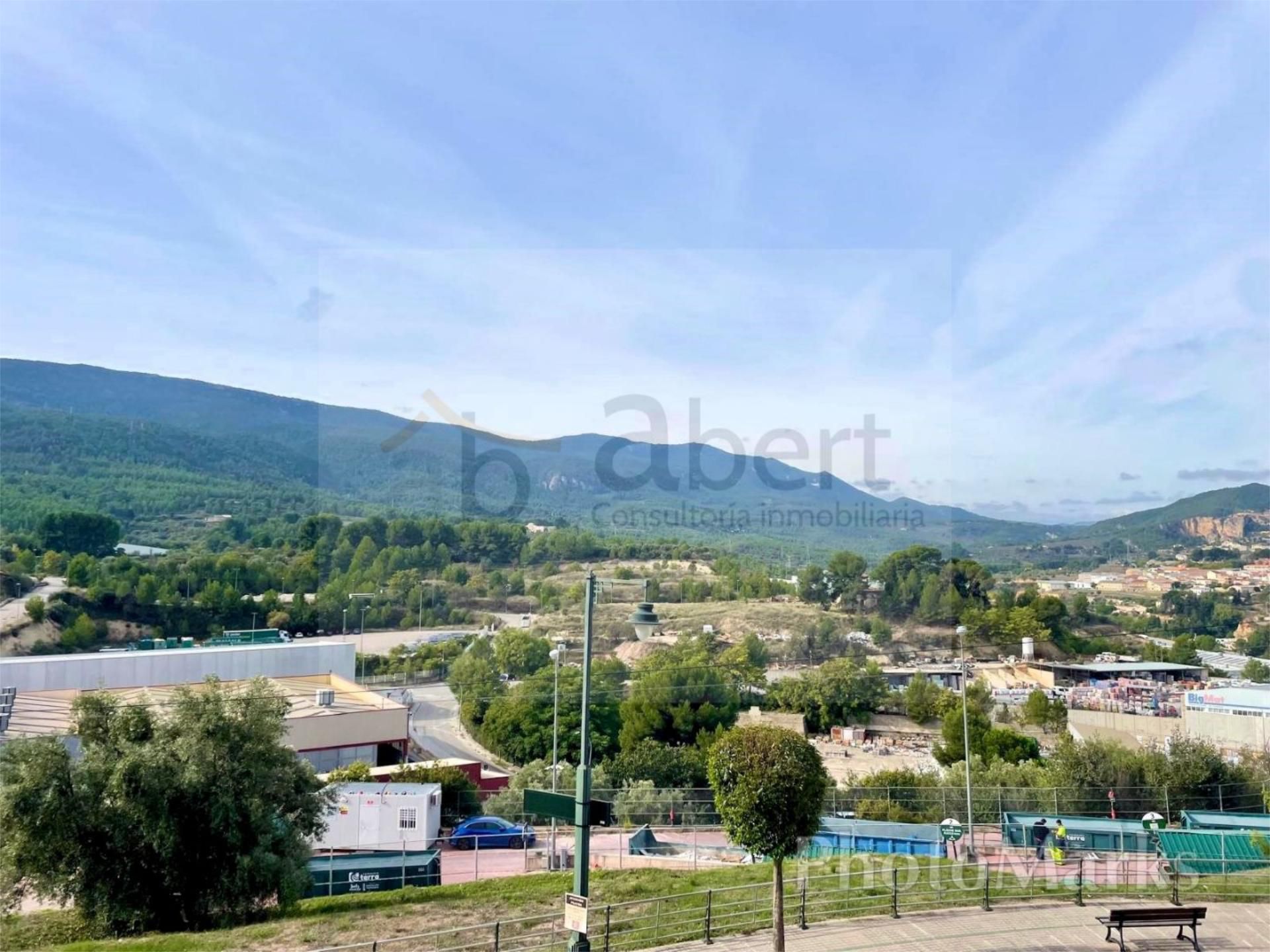 Pis en venda a Avinguda d'Elx, 3, Centre - Zona Alta Vista exterior de Pis en venda en Alcoy / Alcoi amb Calefacció i Balcó