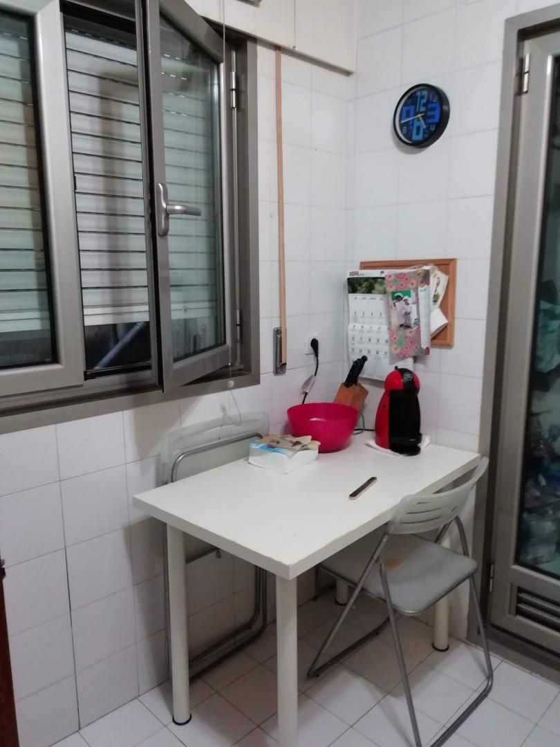 Kitchen of Flat for sale in Redondela  with Heating, Parquet flooring and Oven