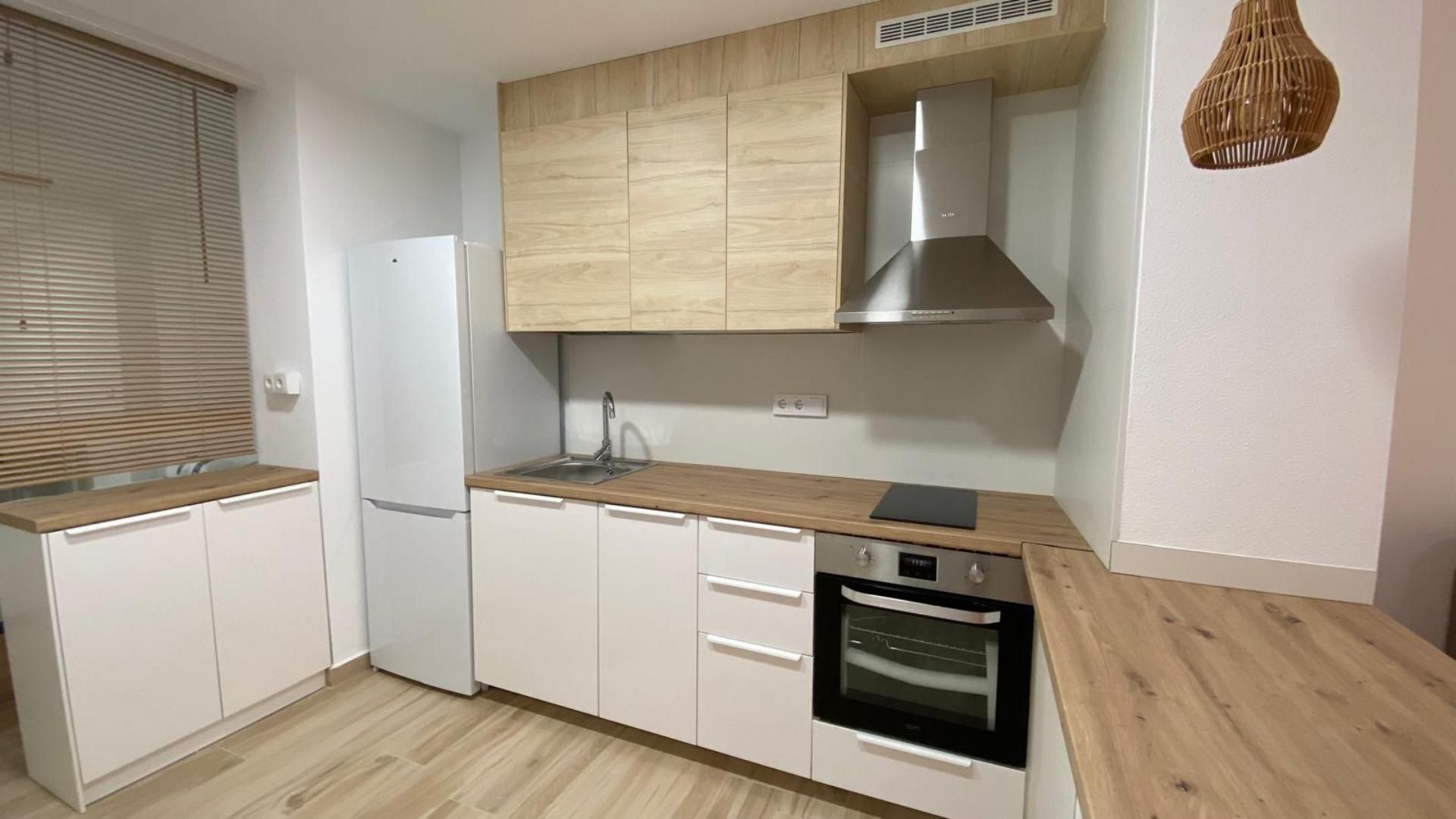 Pis de lloguer a Carrer Manuel Safon Santamaria, 17, Camí dels Magros - Casablanca Cuina de Pis de lloguer en Elche / Elx amb Terrassa, Moblat i Forn