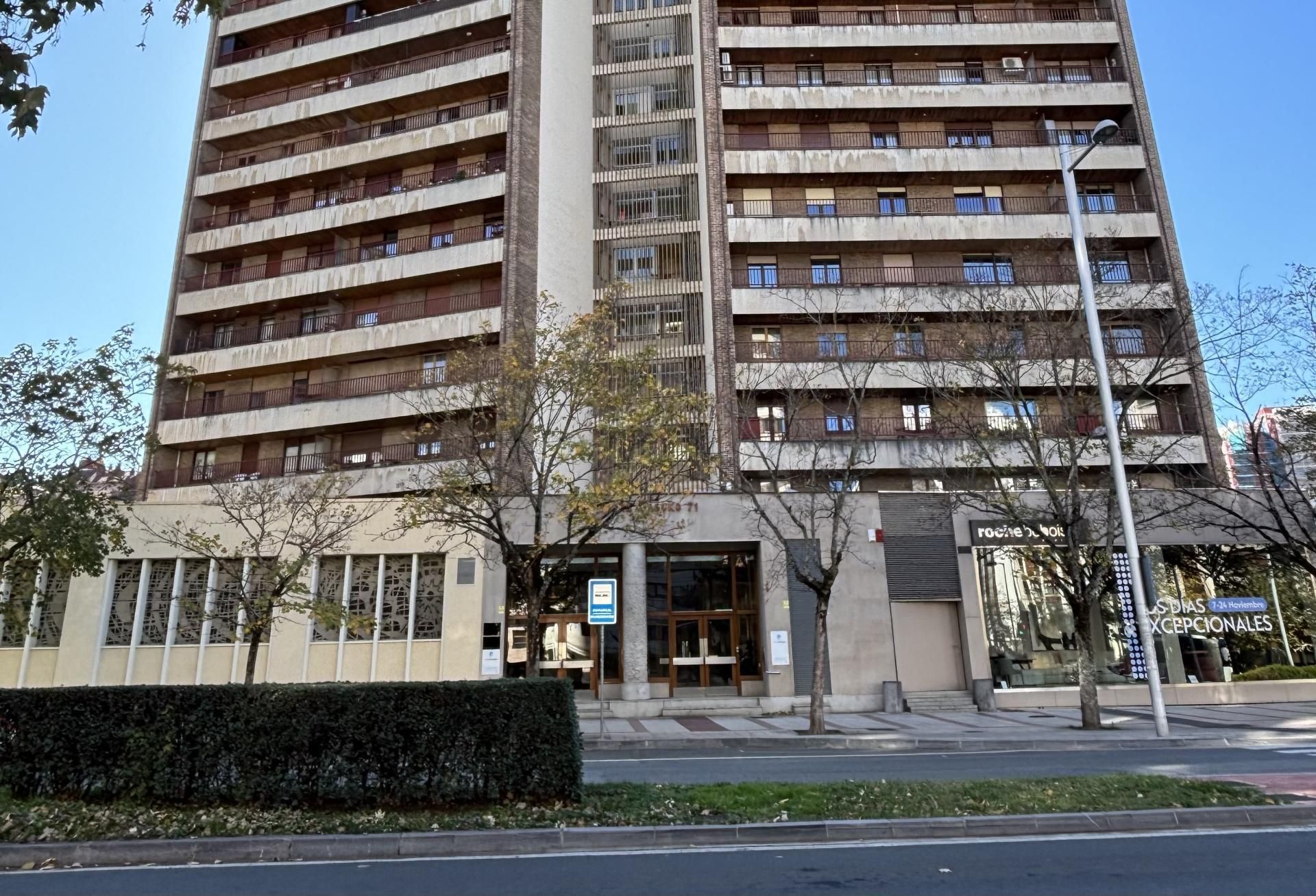 Exterior view of Flat for sale in  Pamplona / Iruña  with Terrace and Balcony