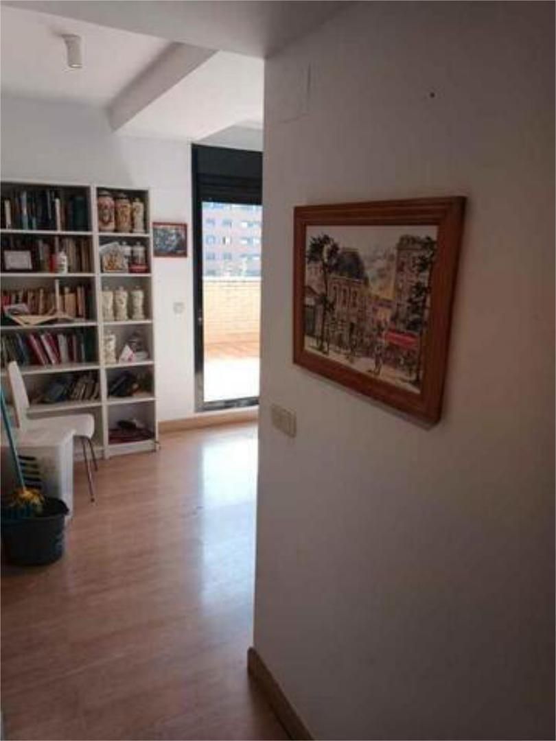 Flat for sale in PAU de Carabanchel Flat for sale in Madrid Capital with Heating, Private garden and Terrace