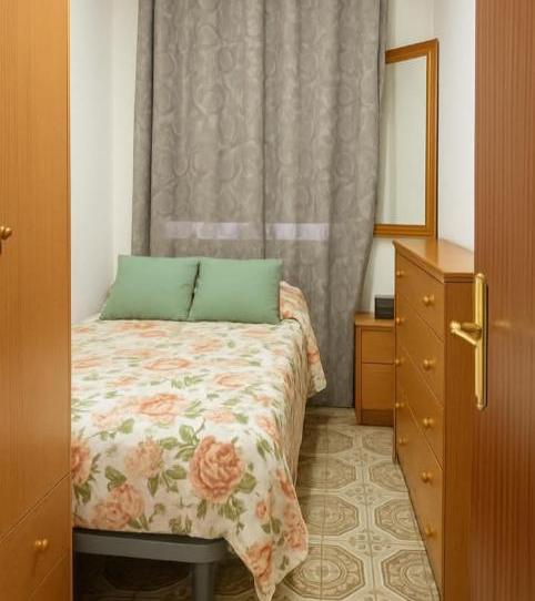 Photo 2 of Flat to share in Carrer Tamarit, 134, Can Mas, Barcelona