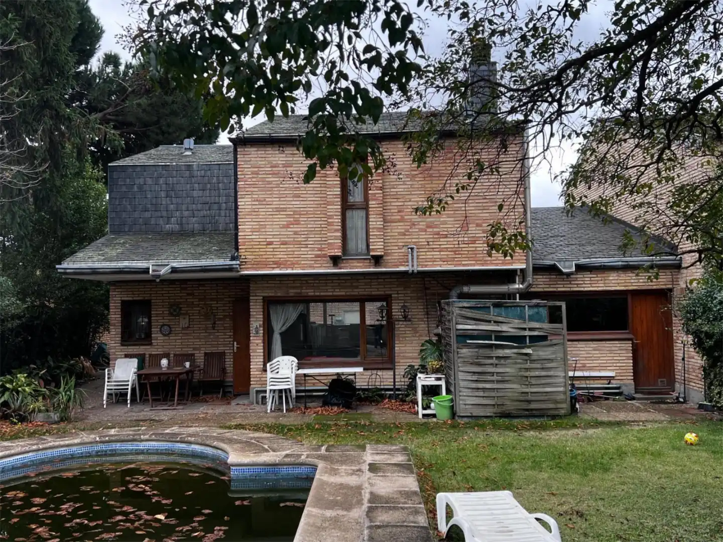 Casa o chalet en venta en Calle de Durango, 44, La Florida - El Plantío Vista exterior de Casa o chalet en venta en Madrid con Aire acondicionado, Calefacción y Jardín privado