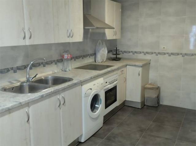 Planta baja en Venta en Calle Regalizal, 10 en San Román de Hornija