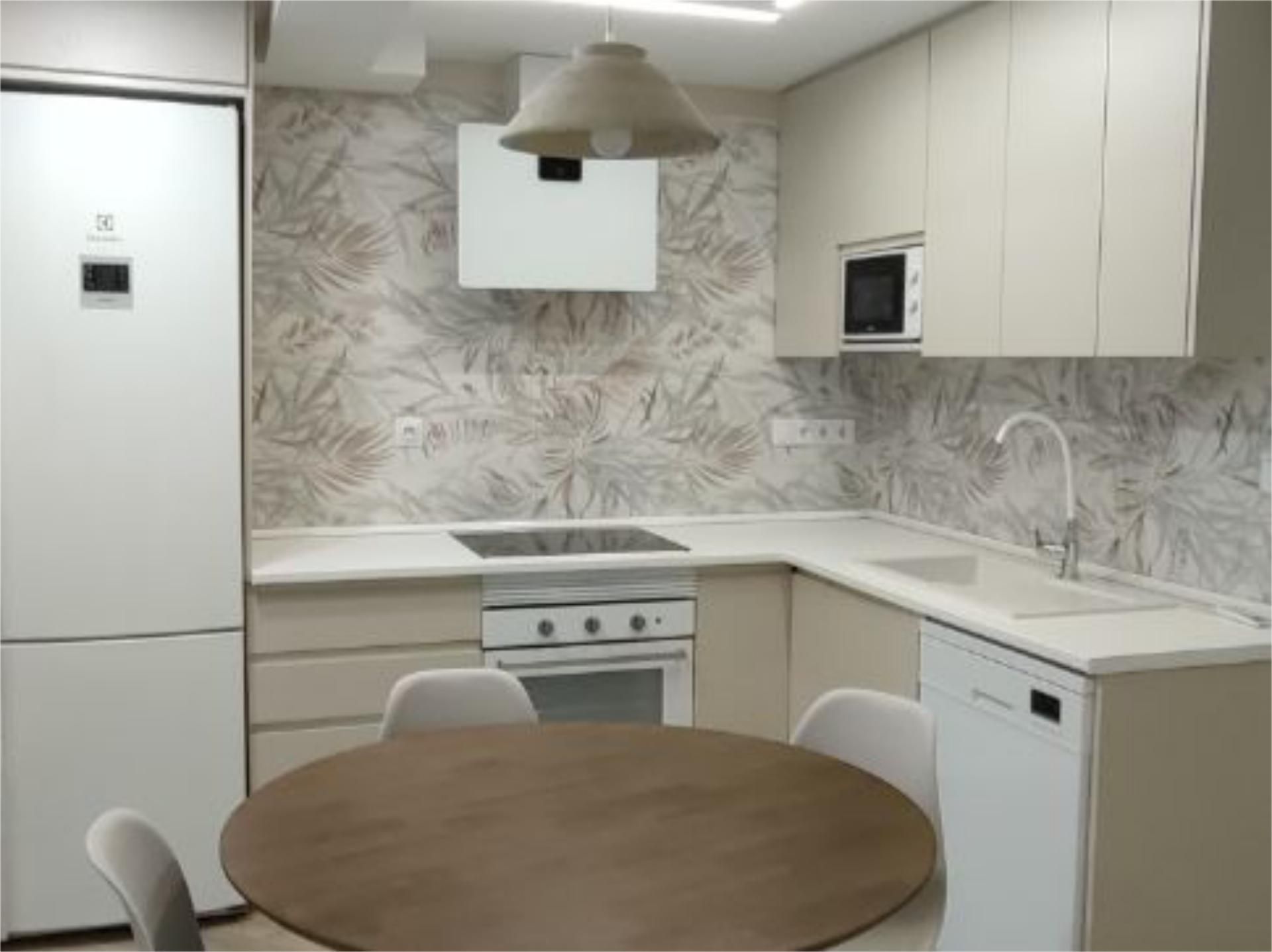 Cuina de Pis de lloguer en Alicante / Alacant amb Aire condicionat, Calefacció i Moblat