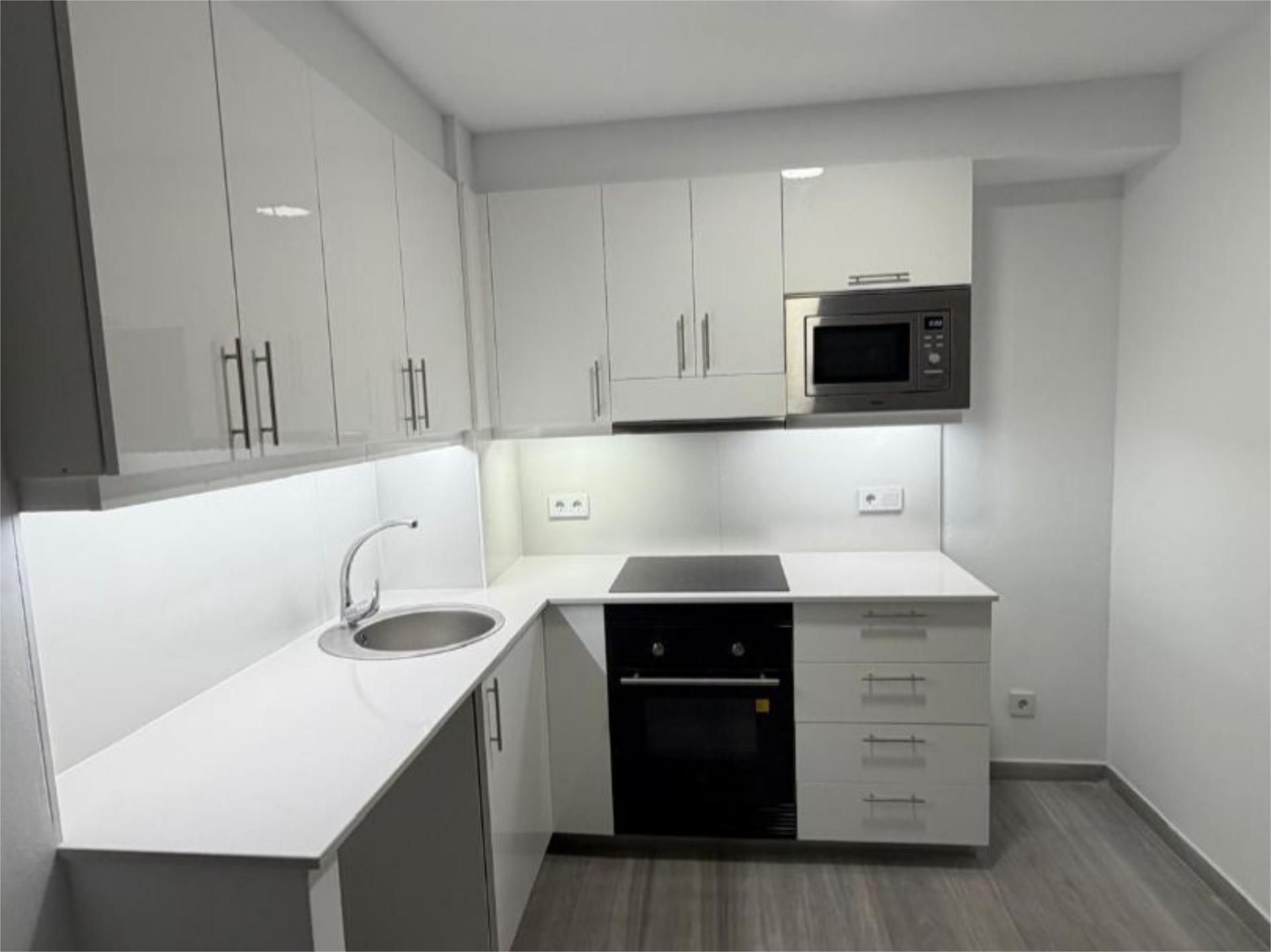 Cuina de Pis de lloguer en Llinars del Vallès amb Aire condicionat, Terrassa i Balcó