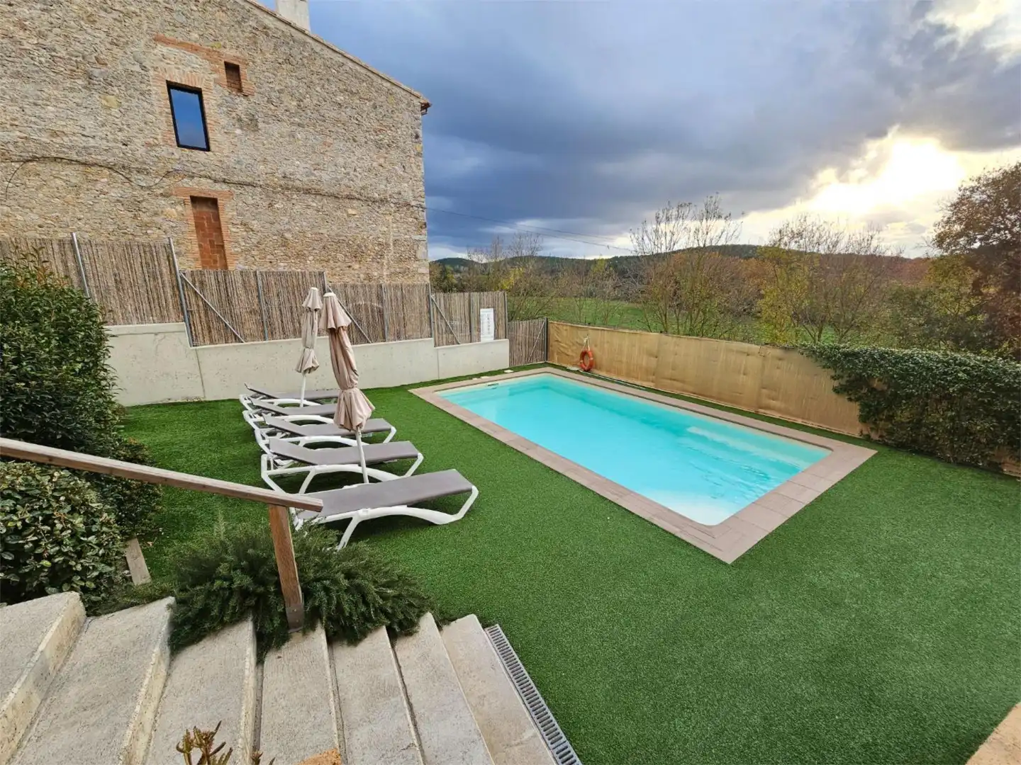 Finca rústica en venta en Carrer Figueres, 24, Sant Mori Piscina de Finca rústica en venta en Sant Mori con Aire acondicionado, Calefacción y Jardín privado