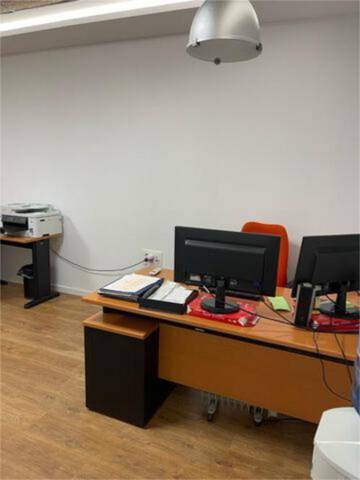 Oficina en Alquiler en Brenes