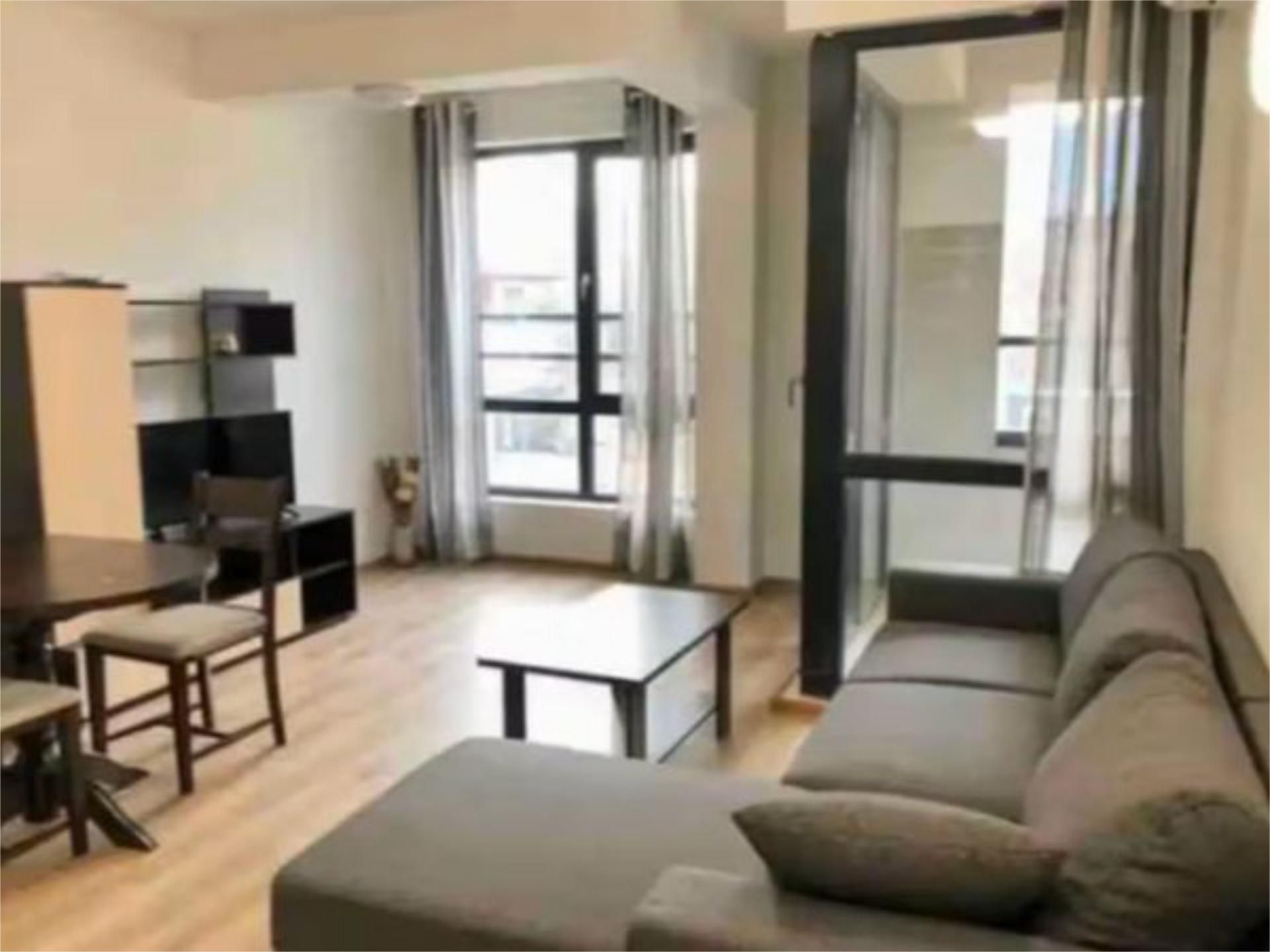 Living room of Flat to rent in Badalona  with Air Conditioner, Heating and Parquet flooring