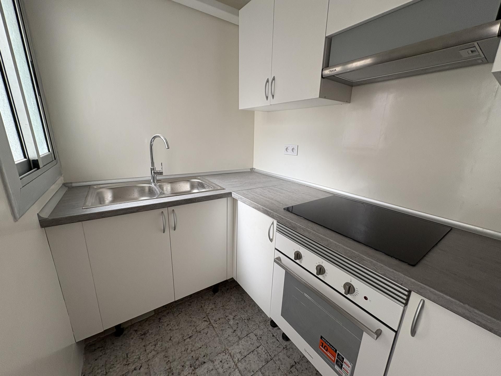 Flat for sale in Carrer de Floridablanca, 25, La Salut Kitchen of Flat for sale in Badalona with Balcony