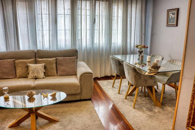 Piso en Venta en Calle Bances Candamo, 17 en Centro