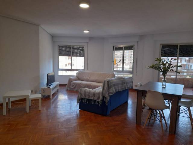 Piso en Venta en Plaça d'Hernán Cortés, 2 en Casco Histórico