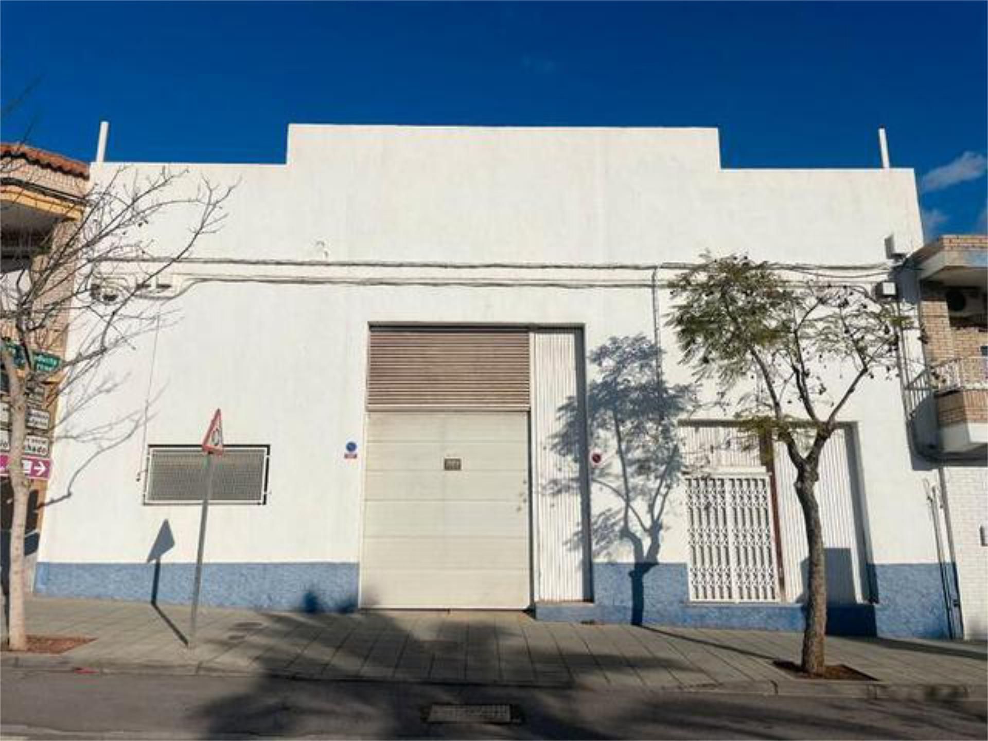 Vista exterior de Nau industrial de lloguer en Vícar