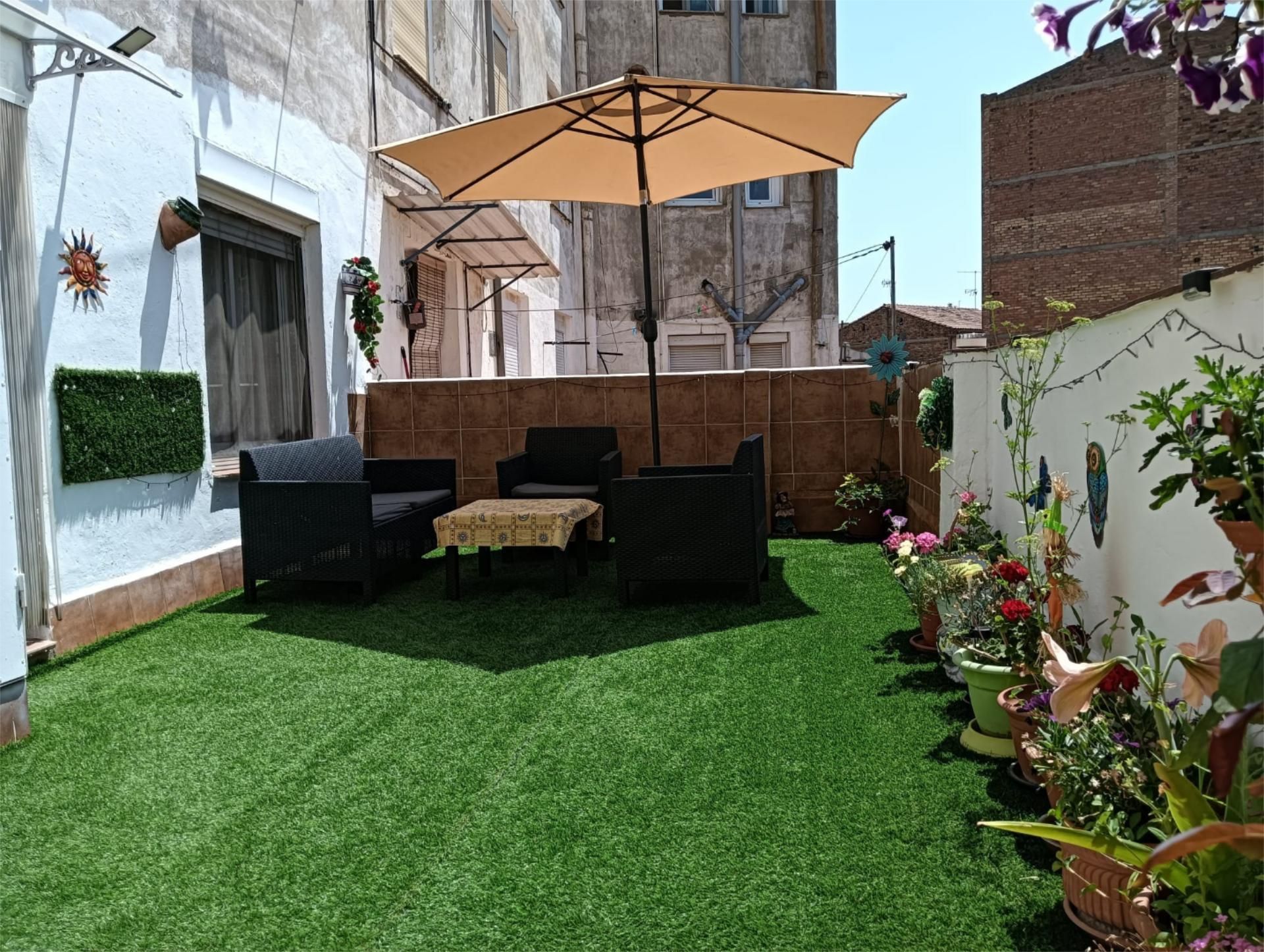 Terrace of Flat for sale in Monzón  with Air Conditioner, Heating and Parquet flooring